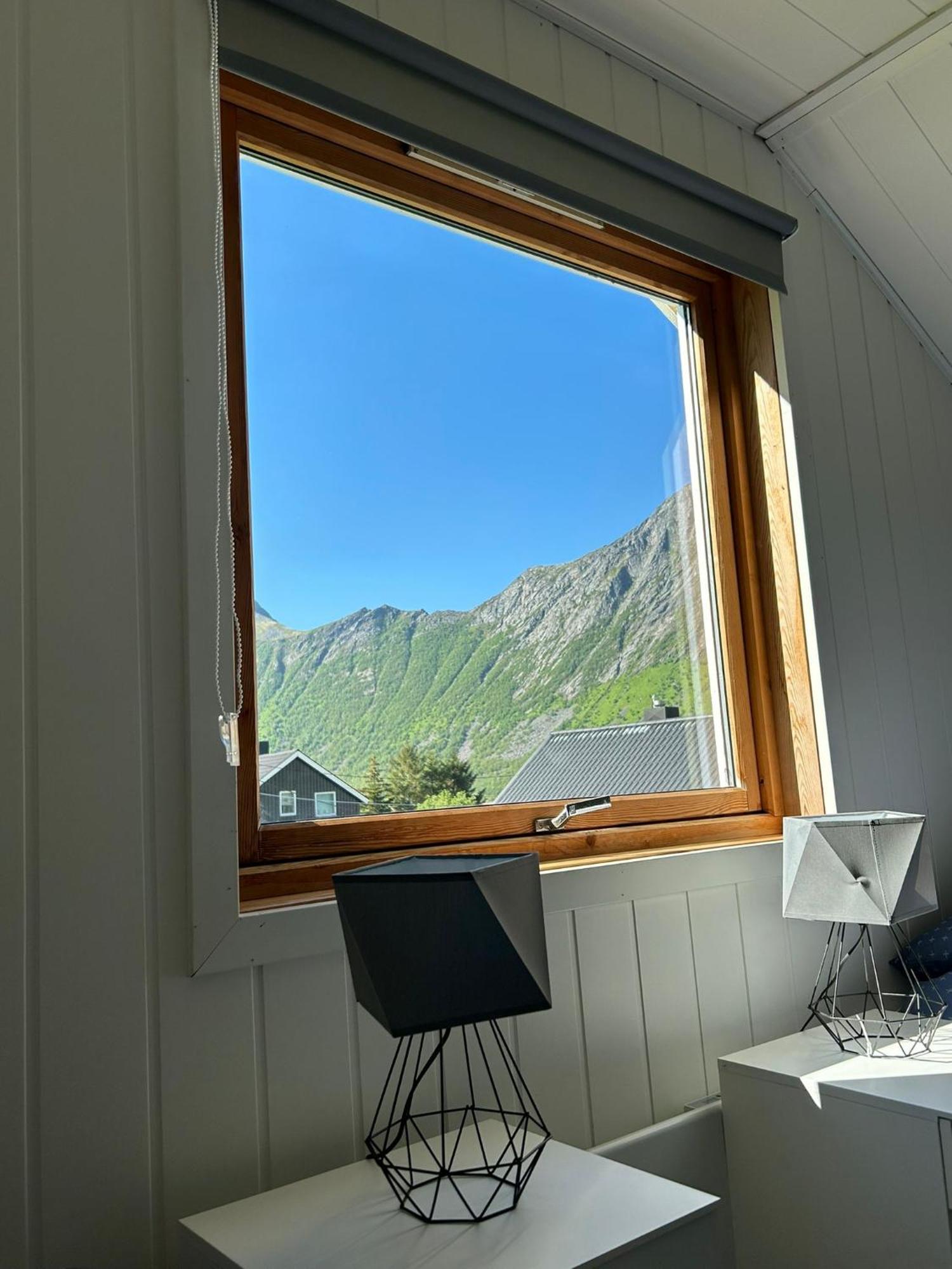 Ferrytale, Cozy, Spacious House On Senja Gryllefjord Exterior photo