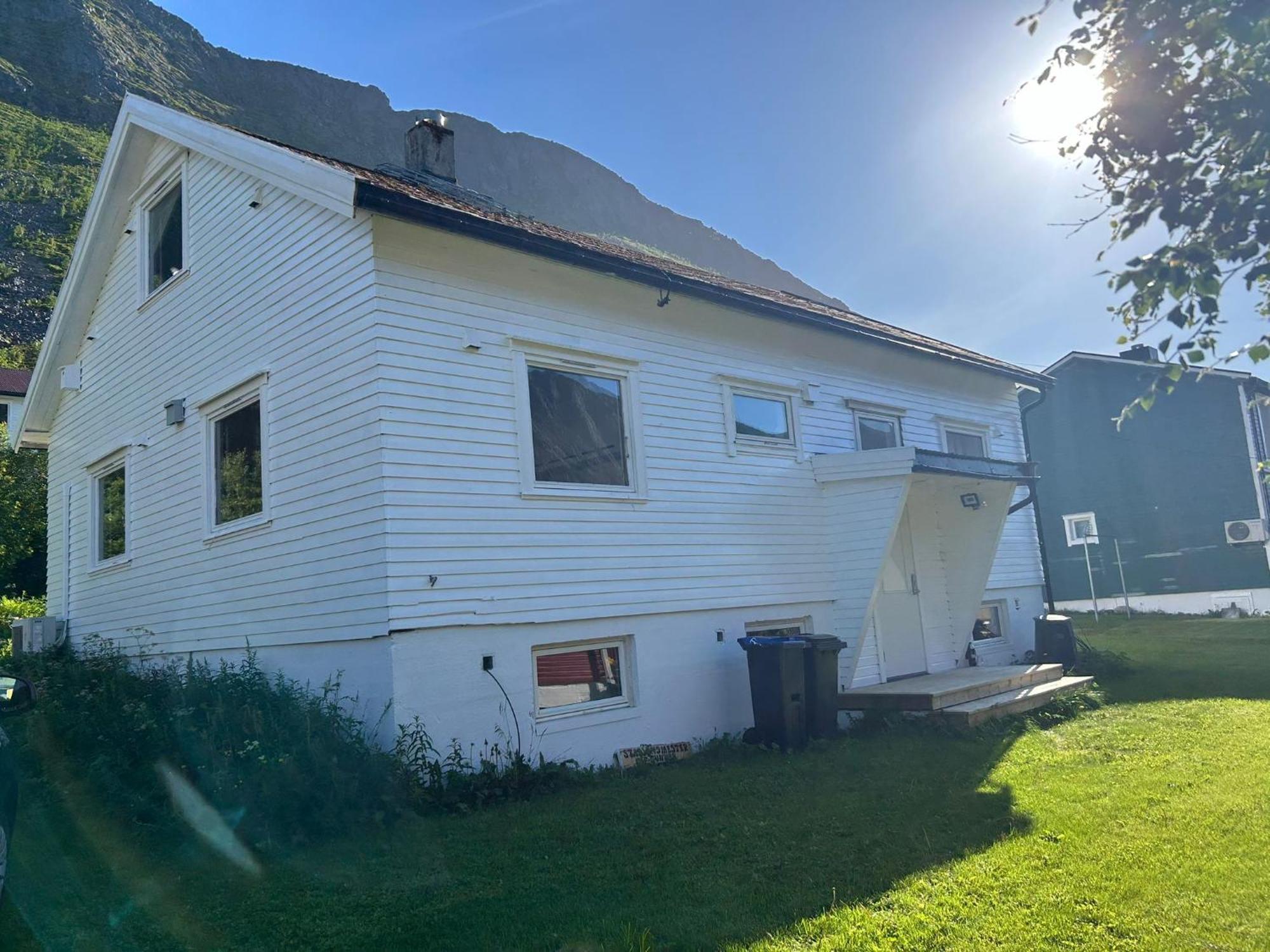 Ferrytale, Cozy, Spacious House On Senja Gryllefjord Exterior photo